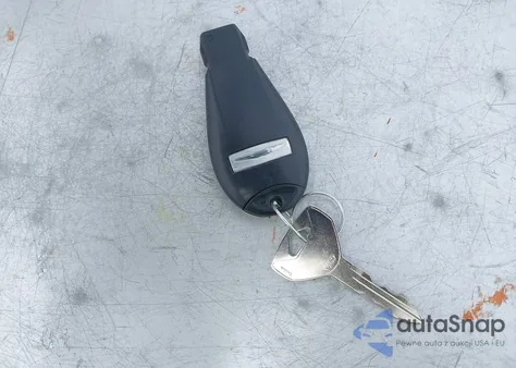 2008 Chrysler Town & Country Lx из США, поврежденный, VIN 2A8HR44H38R603695